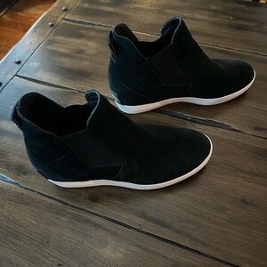 Sorel Black Suede High-Top Wedge Sneakers - Size 9